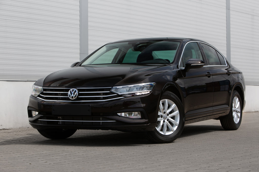 Drive in Style and Comfort: Smartliner Floor Mats for Volkswagen Passat - The Ultimate Protection for Your Car!