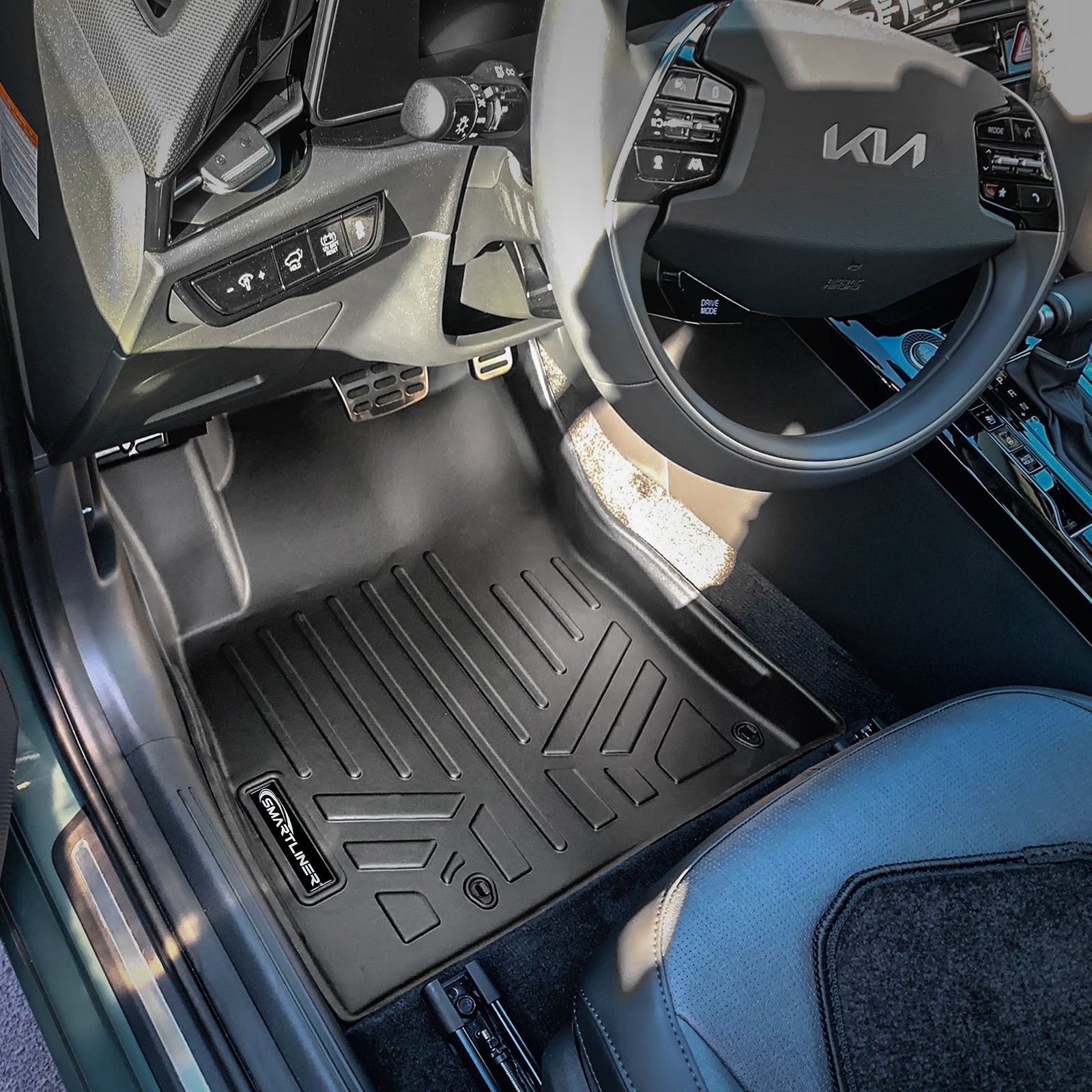 SMARTLINER Custom Fit Floor Liners For 2022-2024 Volkswagen Taos (AWD Models)