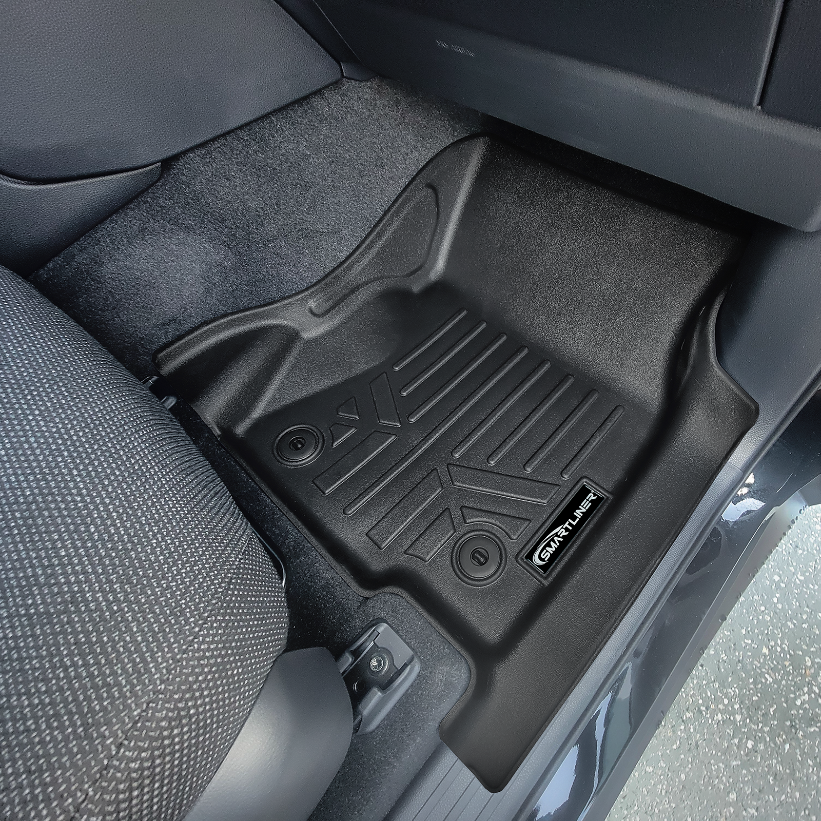 SMARTLINER Custom Fit All Weather Protection Floor Mat Liner Set Compatible With 2024-2025 Toyota Land Cruiser
