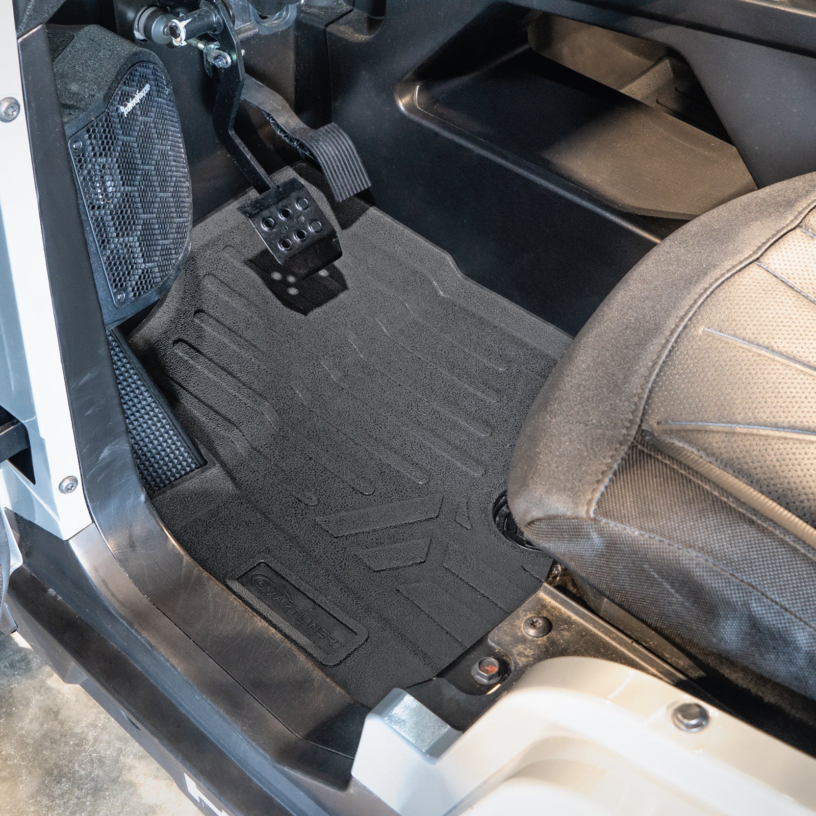 SMARTLINER Custom Fit Rugged Rubber Floor Liners For 2019-2024 Polaris General 1000