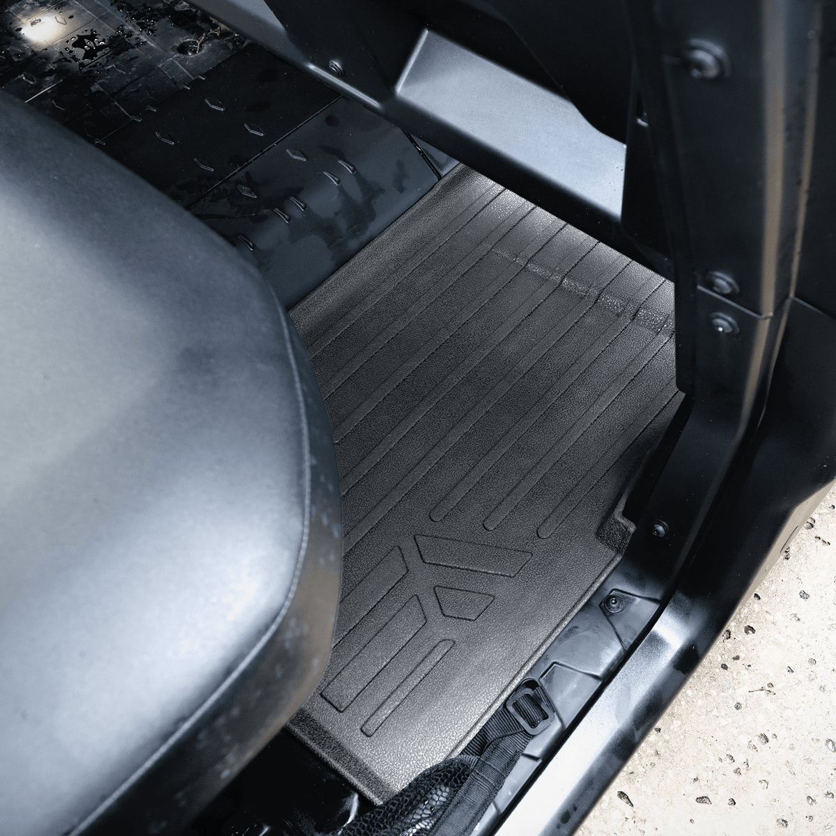 Smartliner USA Custom Fit Floor Mat Liners SMARTLINER OUTDOORSâ„¢ Custom Fit Rugged Rubber Floor Liners For 2016-2025 Can-Am Defender (6 Seater)